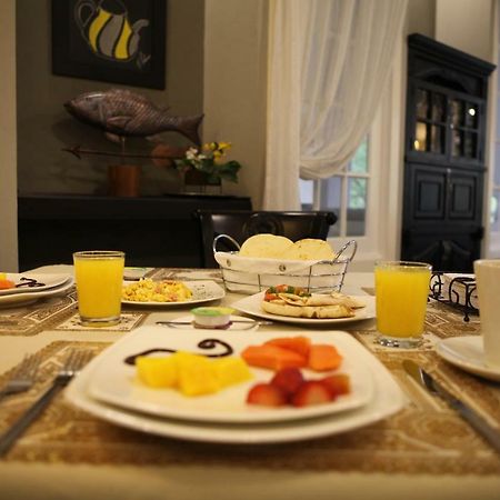 Victoria'S Park Hotel Армения Экстерьер фото