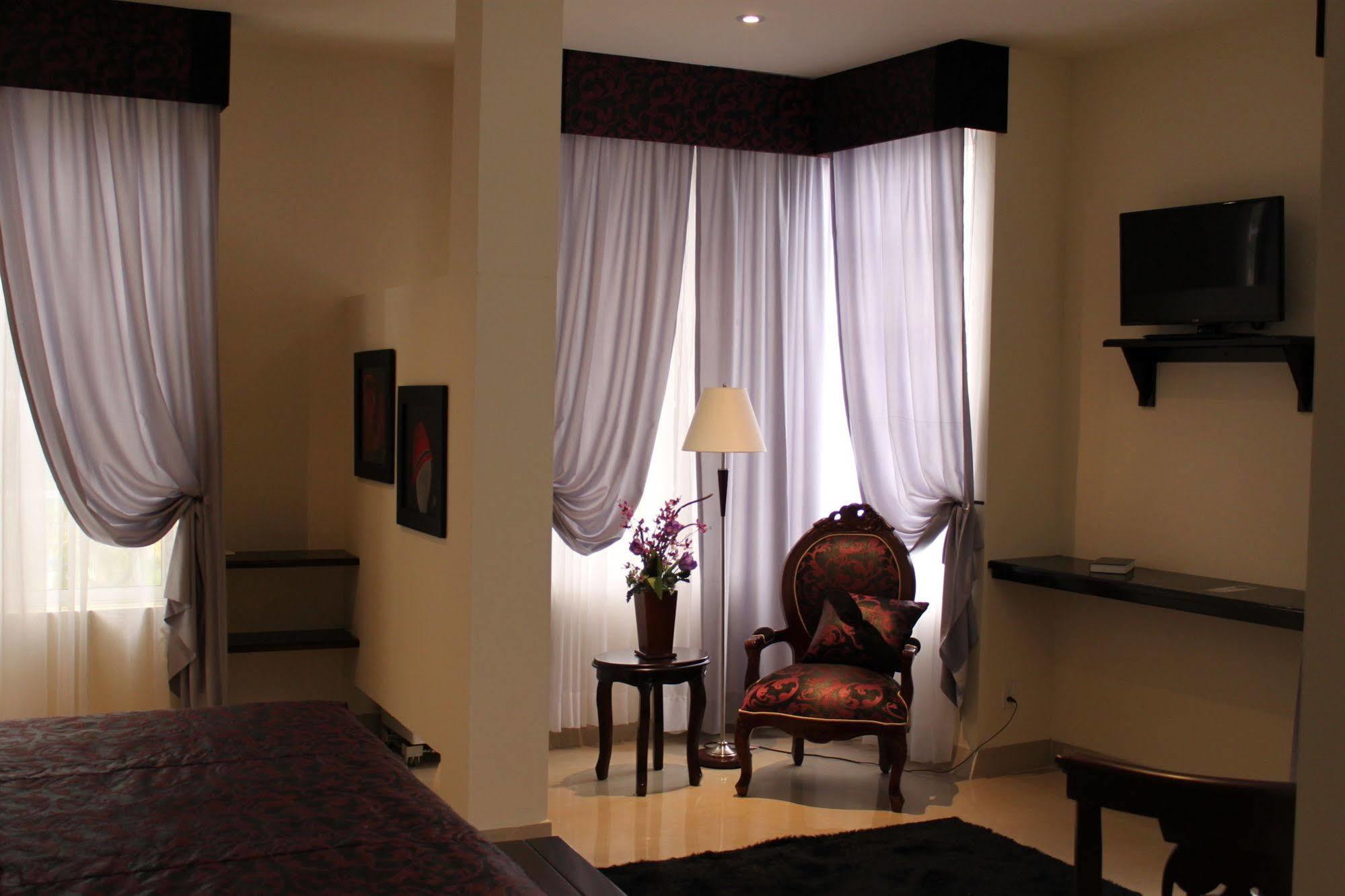 Victoria'S Park Hotel Армения Экстерьер фото